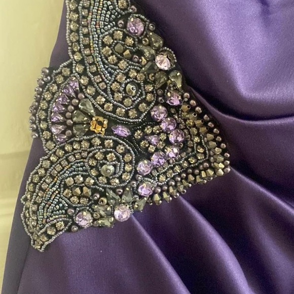 Formal one shoulder dress - Picture 2 of 4